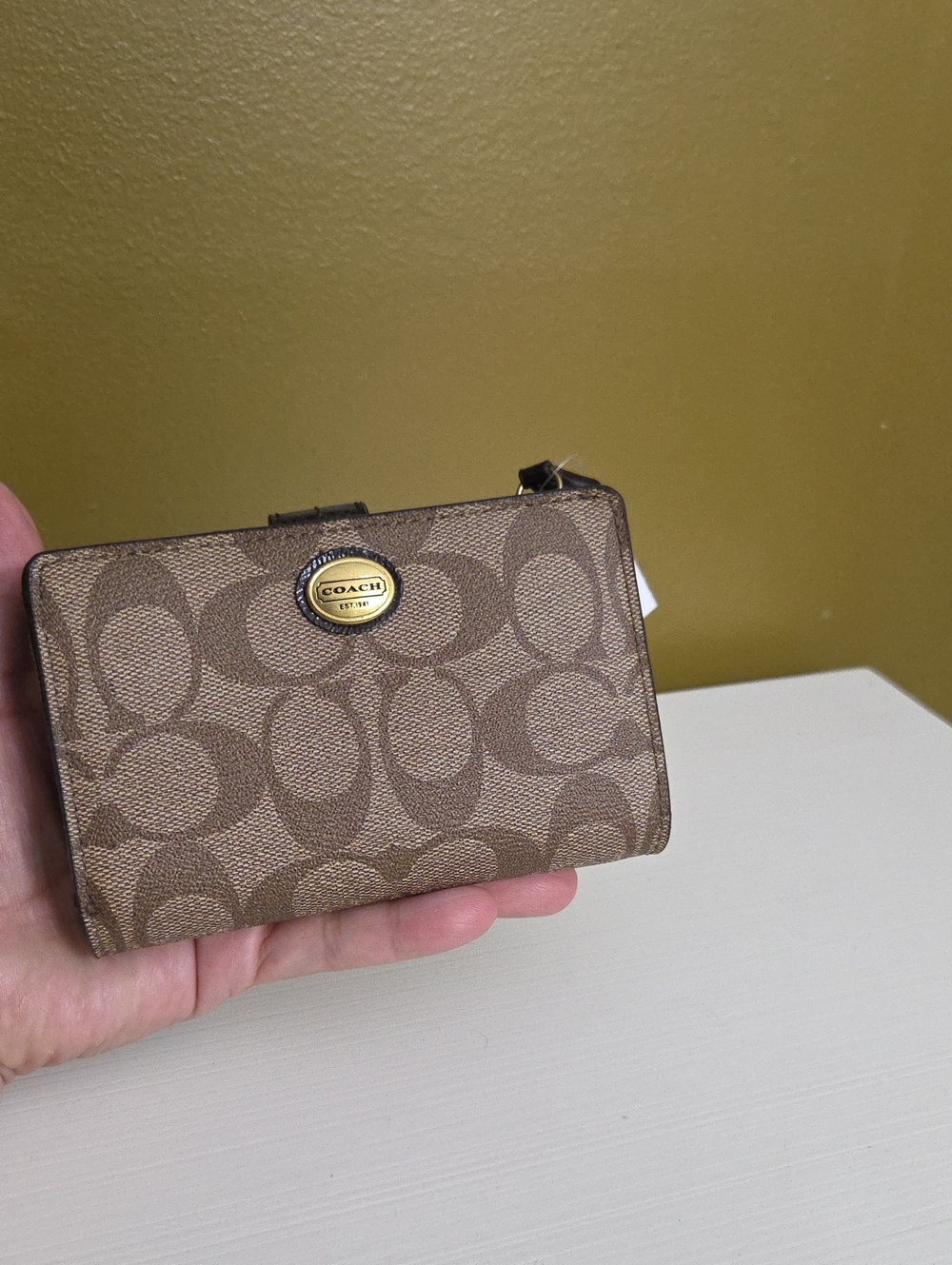 NWT Coach Brown Signature Canvas Compact Card Holder